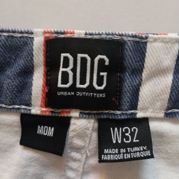 BDG Urban Outfitters Striped Mom Buttonup Denim Shorts Red White Blue Womens W32 - Picture 5 of 16